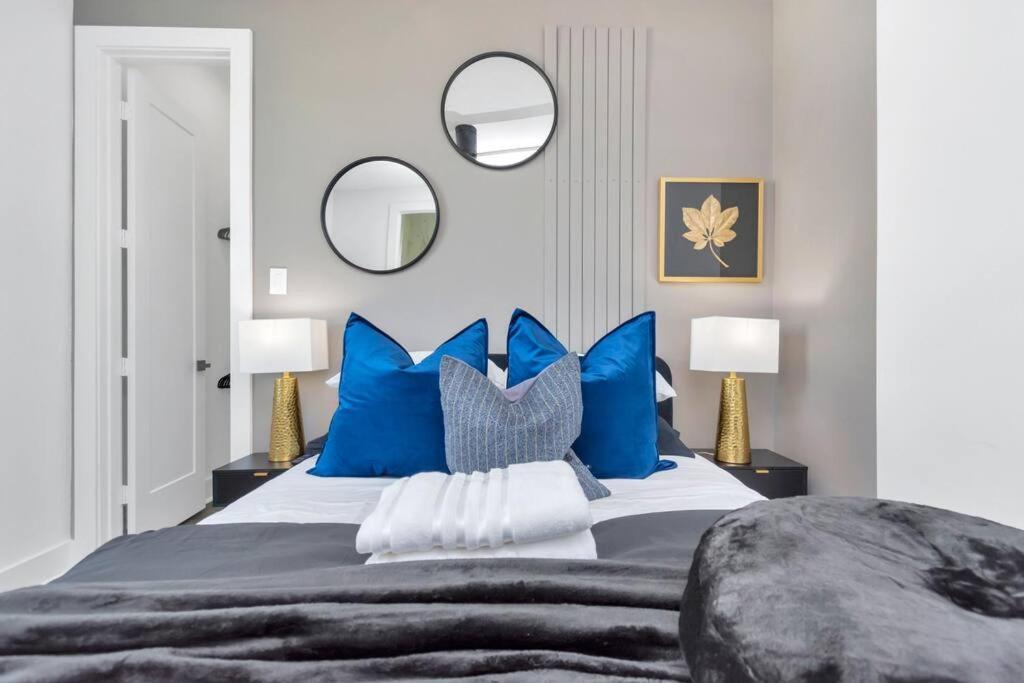 The Suite Spot! Downtown Skyline Views! Sleeps 12 Houston Exterior photo