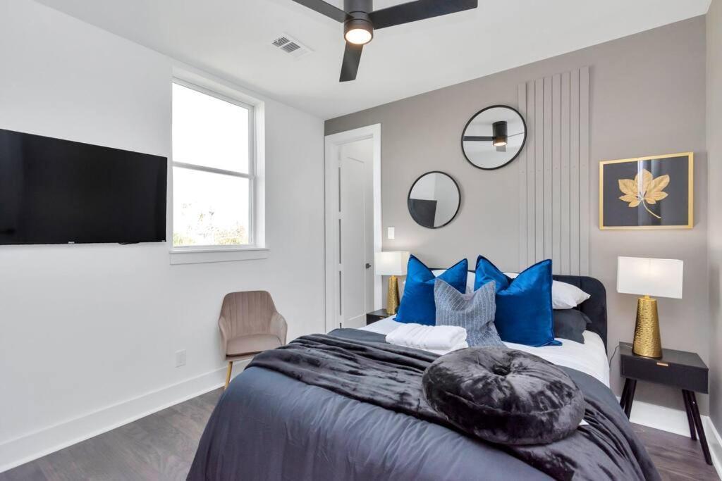 The Suite Spot! Downtown Skyline Views! Sleeps 12 Houston Exterior photo